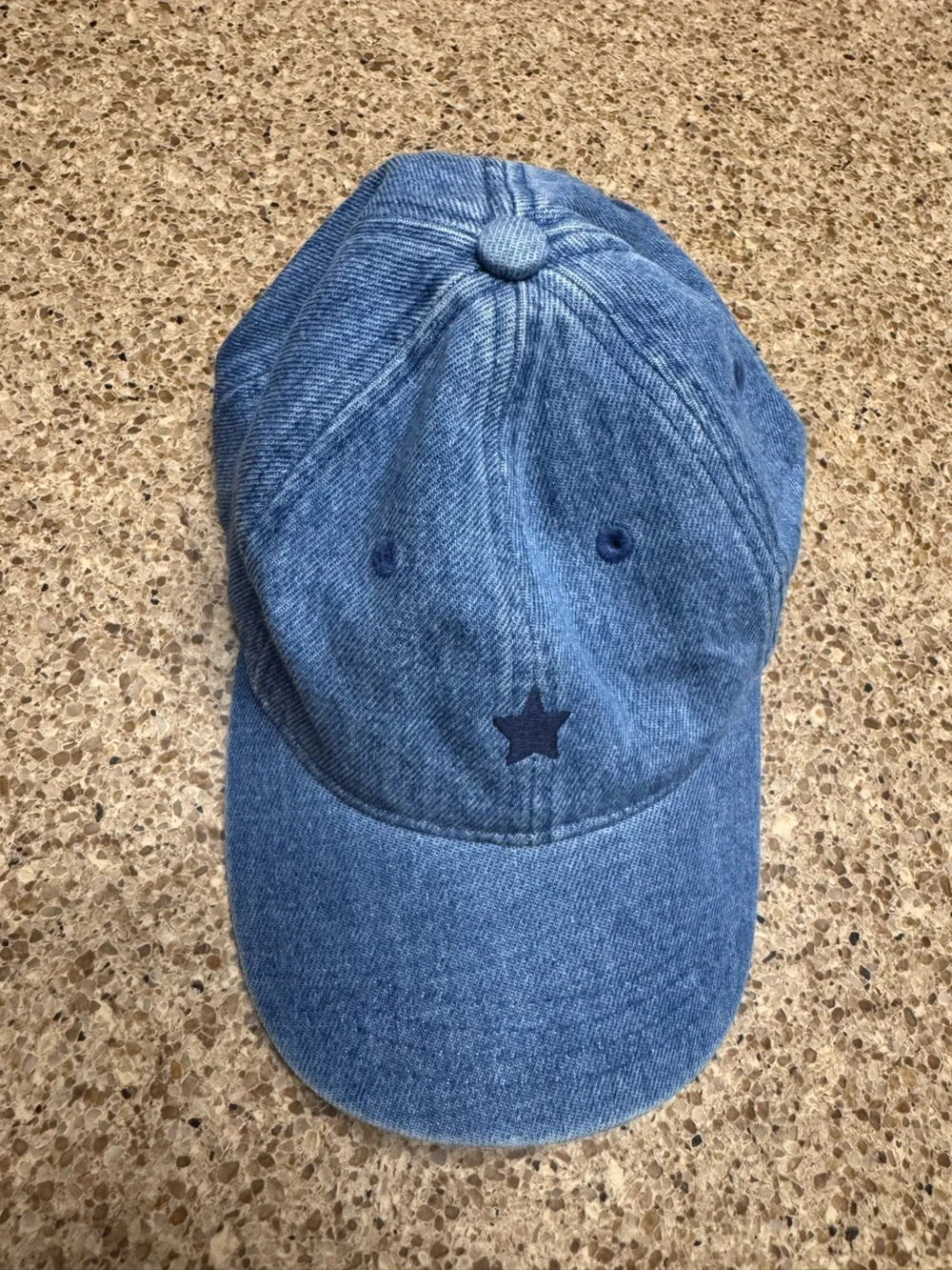 Levi’s Denim Blue Star Cap